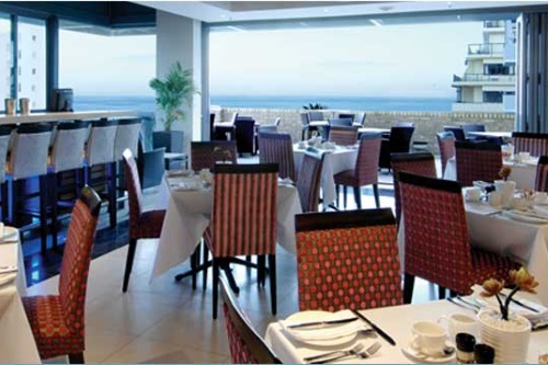 New Kings Hotel restaurant bar met uitzicht